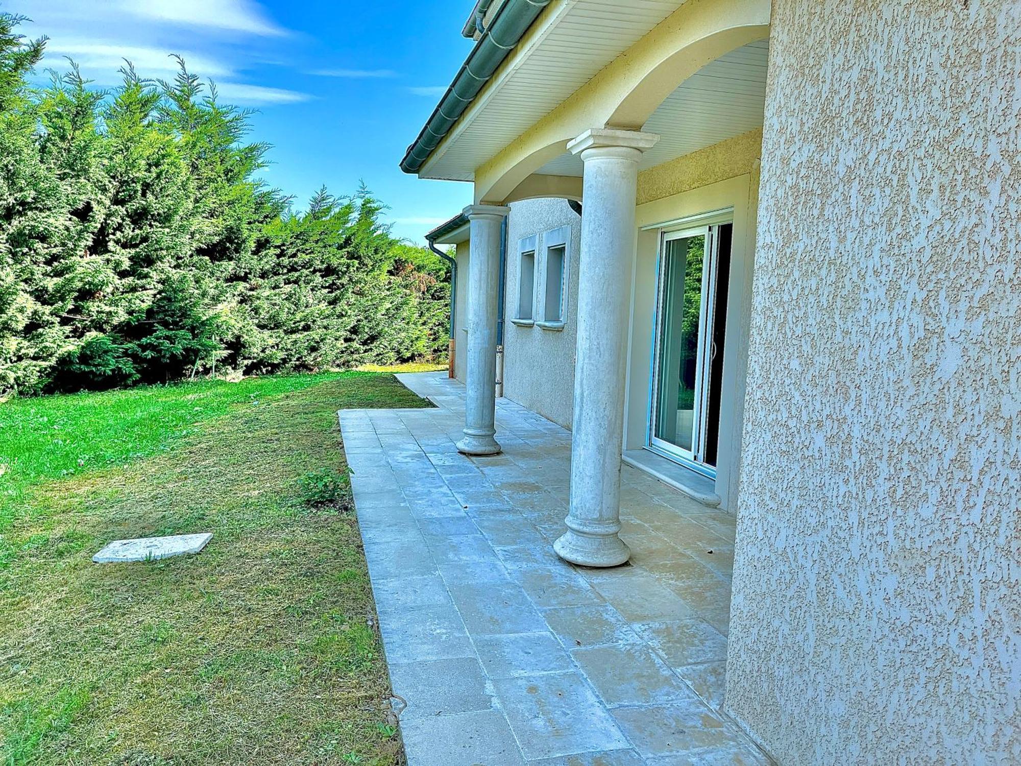 Room In House Villefontaine Exterior foto